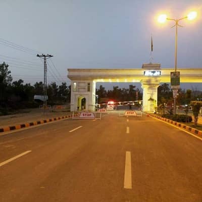 Faisal Hills C Block 30x60 50FT Road Plot For Sale