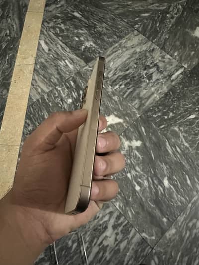 iphone 16 pro max jv