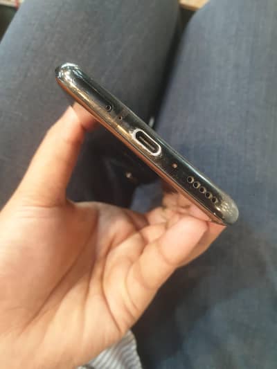 1+ 7tpro mclaren 12/256 condition 10/9 minor dot and shade read add