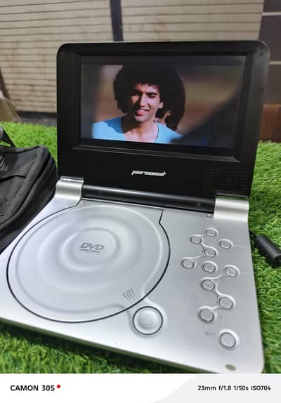 Personal DVP-707UK Portable DVD Player brand new UK imported