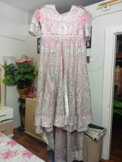 Maxy totally unused only one day slightly used