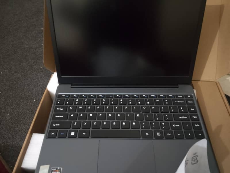 Mechrevo R14P Ryzen 5 7430U 8GB RAM 256GB SSD 14