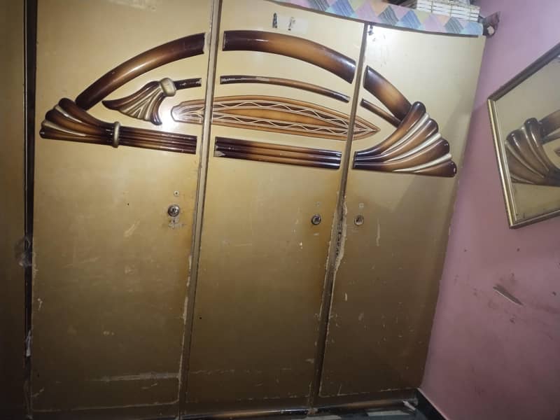 almari and devidar 0