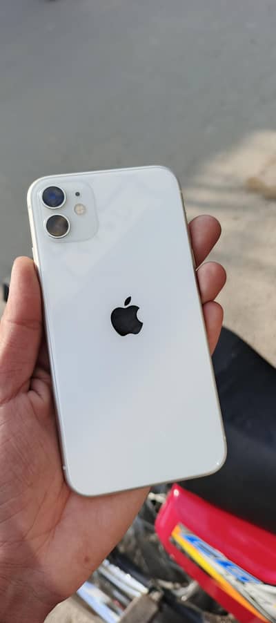 iphone 11 PTA APPROVED 128GB