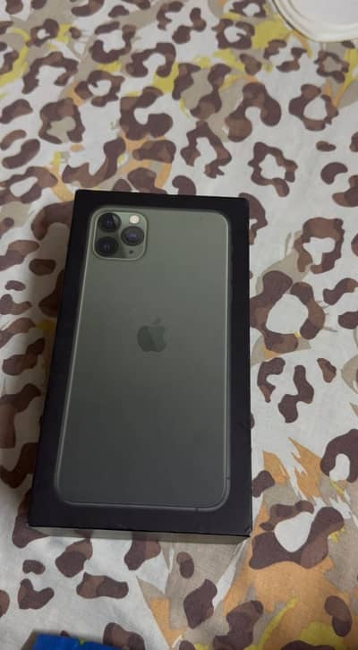 iPhone 11 pro max 256gb 87 BH