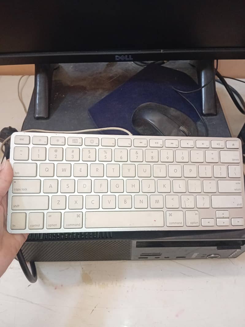 Computer 0
