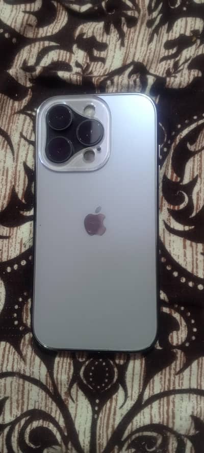 iphone 16 pro jv with box