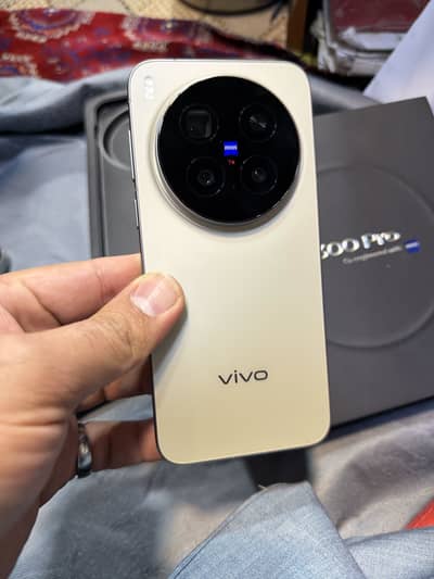 Vivo x300 pro 16/512gb full warranty  just box open