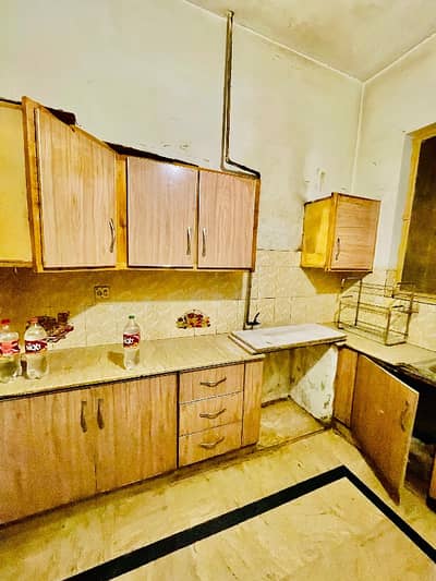 5 Marla lower Portion For Rent in Sabzazar scheme Near To Main Fori Rabta keray