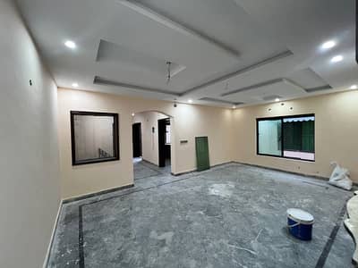 10 MARLA UPPER PORTION AVAILABLE FOR RENT IN JOHAR TOWN (BOR)