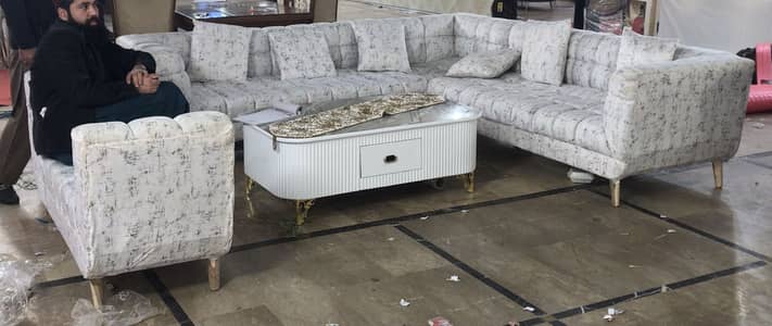 9 seaters sofa set with table