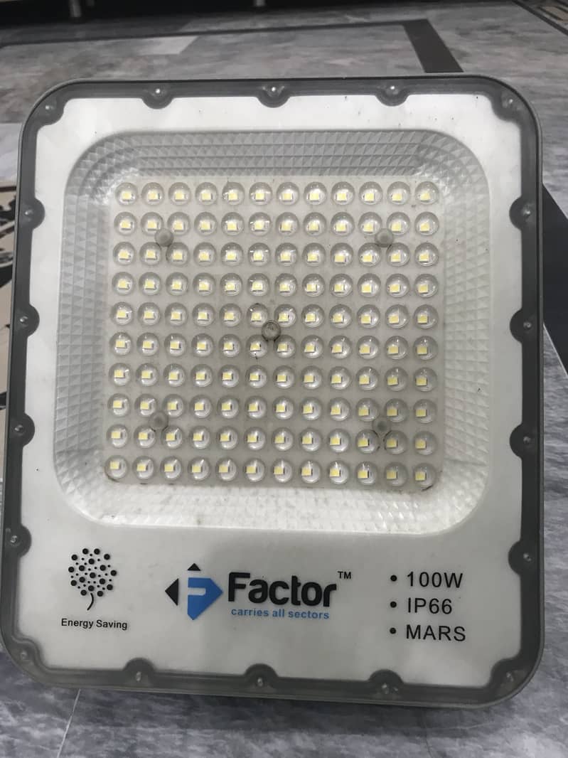 Factor Led light 6