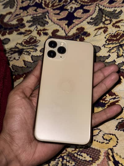 I Phone 11 pro non 256gb all oky  battery service