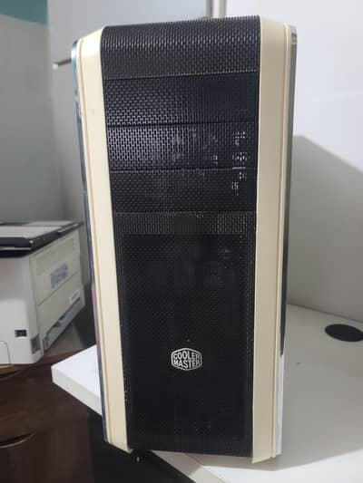 Cooler Master Gaming pc case, with nzxt 650w power supply