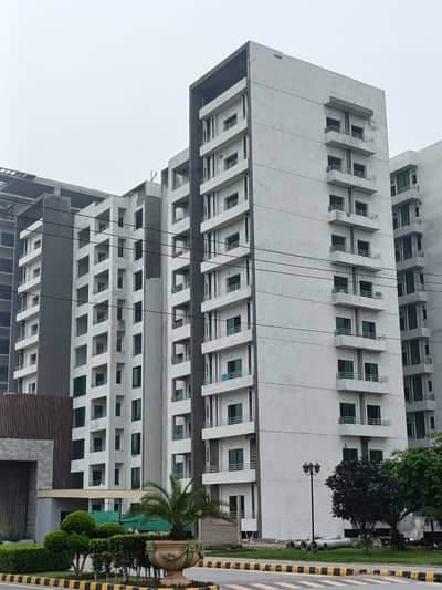 Brand New 2700 Sf Corner Luxury Apartment For Sale