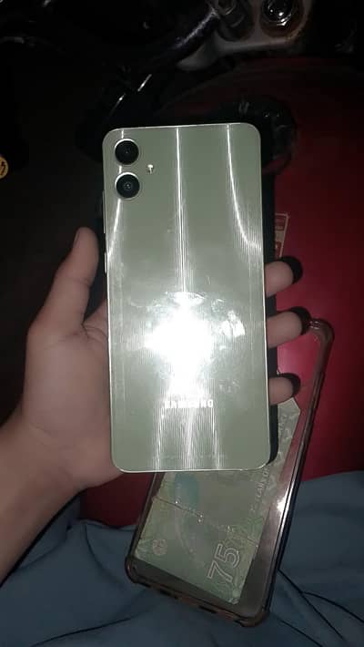 8.7/10 Condition Samsung Device box and Charger All Ok