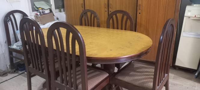 Wooden 6 seater dinning Table
