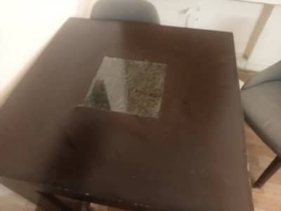 4 seater Dining Table