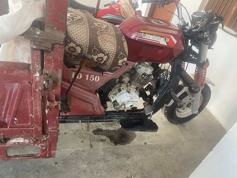 Loader ricksha good condition 2