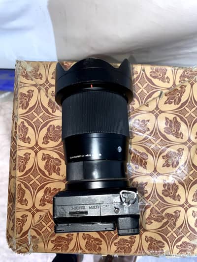 sony 6500 with 16mm 1.4