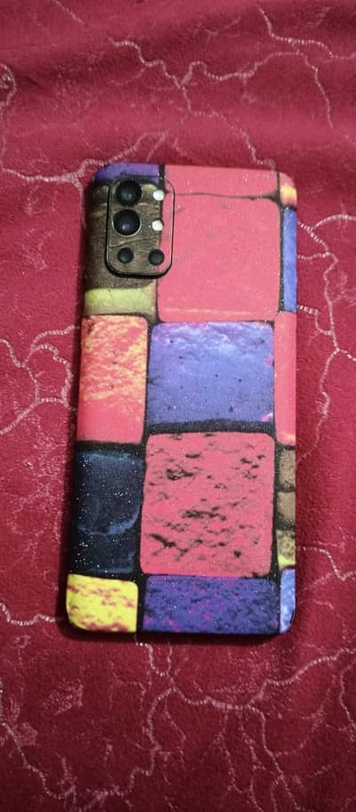 OnePlus 9R Non-PTA 12GB/256GB – 3 Minor Screen Lines – Full Working