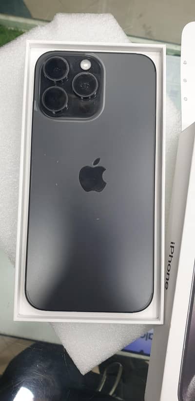 iphone 15 pro max 256 GB battery health 97 zero condition