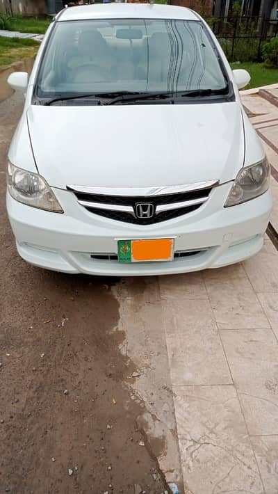HONDA CITY 2006 WHITE EXCHANGE POSSIBLE