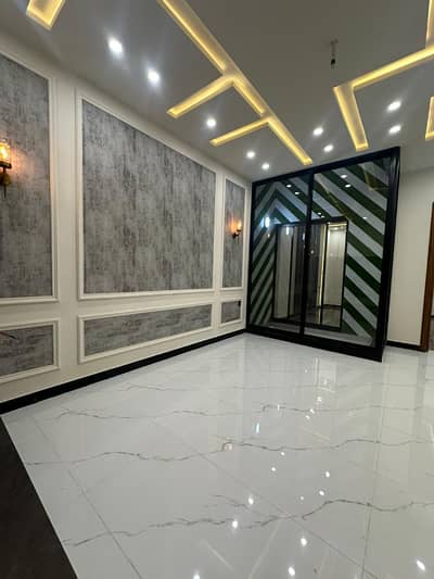 5 Marla Beautiful & Lavish House for Sale