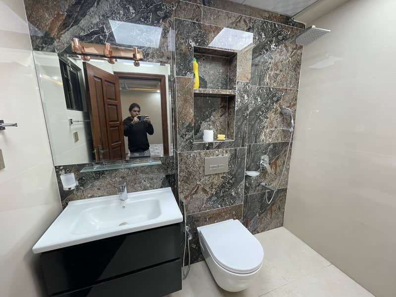 2 BED ATTACHED BATH FULLY FURNISHED ULTRA LUXURY APARTMENT AVAILABLE FOR SALE IN TOPCITY-1 ISLAMABAD 11