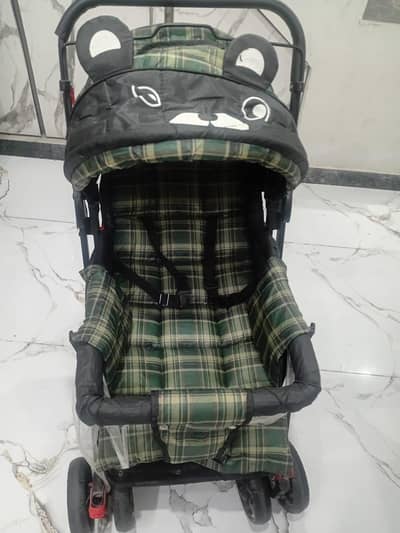 Baby Stroller / Pram – Excellent Condition – Lightweight & Foldable