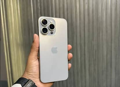 BEST DEAL - Apple iPhone 15 Pro Max - 10/10 Condition Scratchless