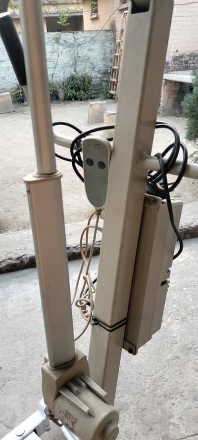 Electric/Electronic Powar Lifter