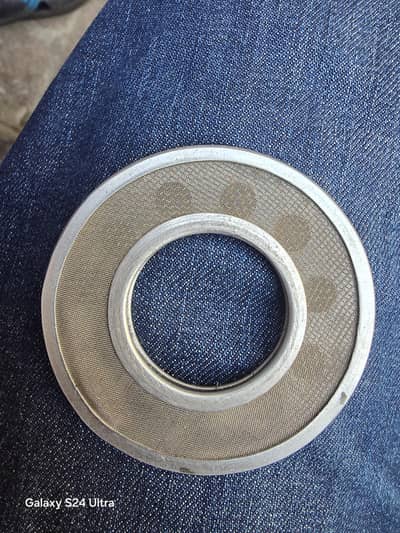 Disc filter oil lubrication