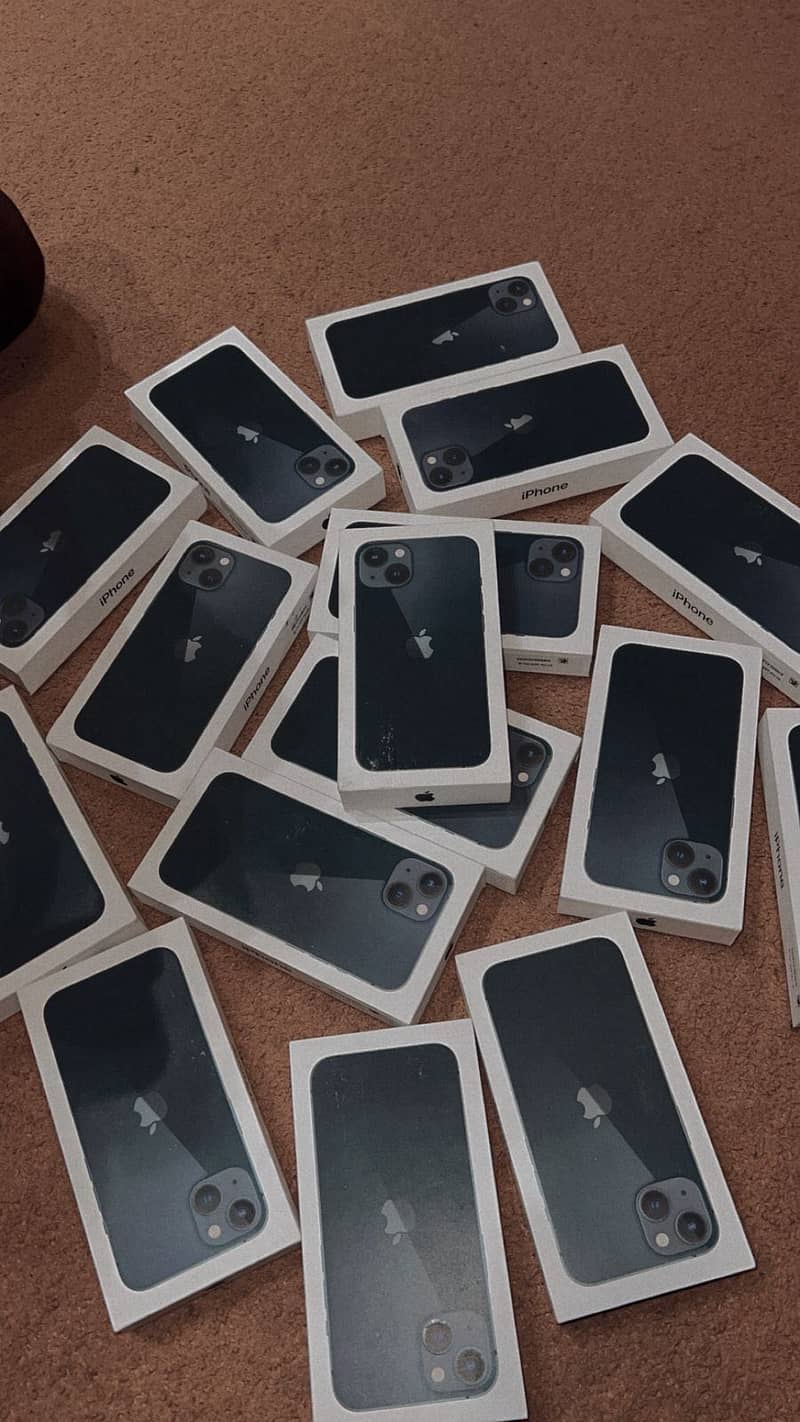 Iphone 13 box pack 0