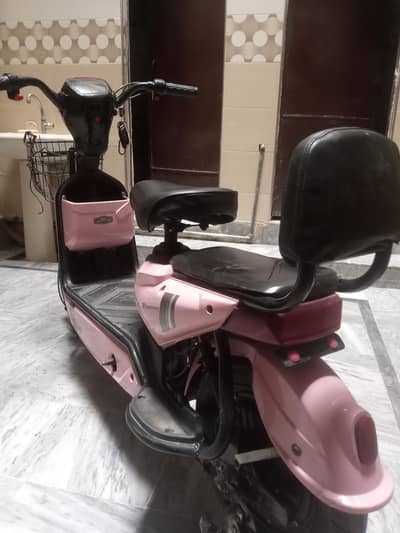 electric scooty