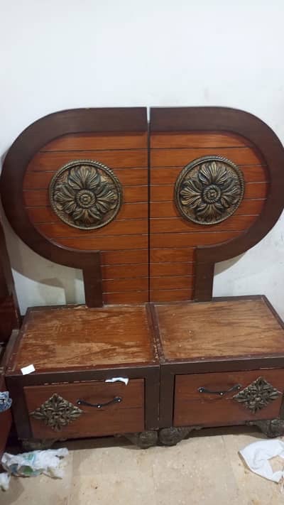 Side table 4 years used