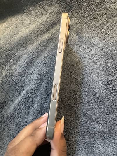 I phone 16 promax Jv  256 gb 10/11