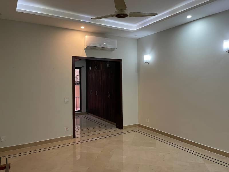 E11 Ground Portion Separate Gate 2