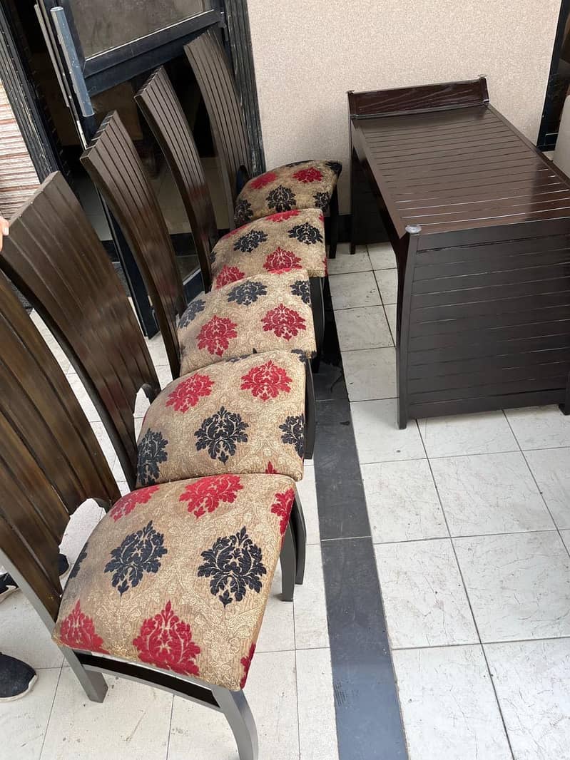 Dining table 8 seater 1