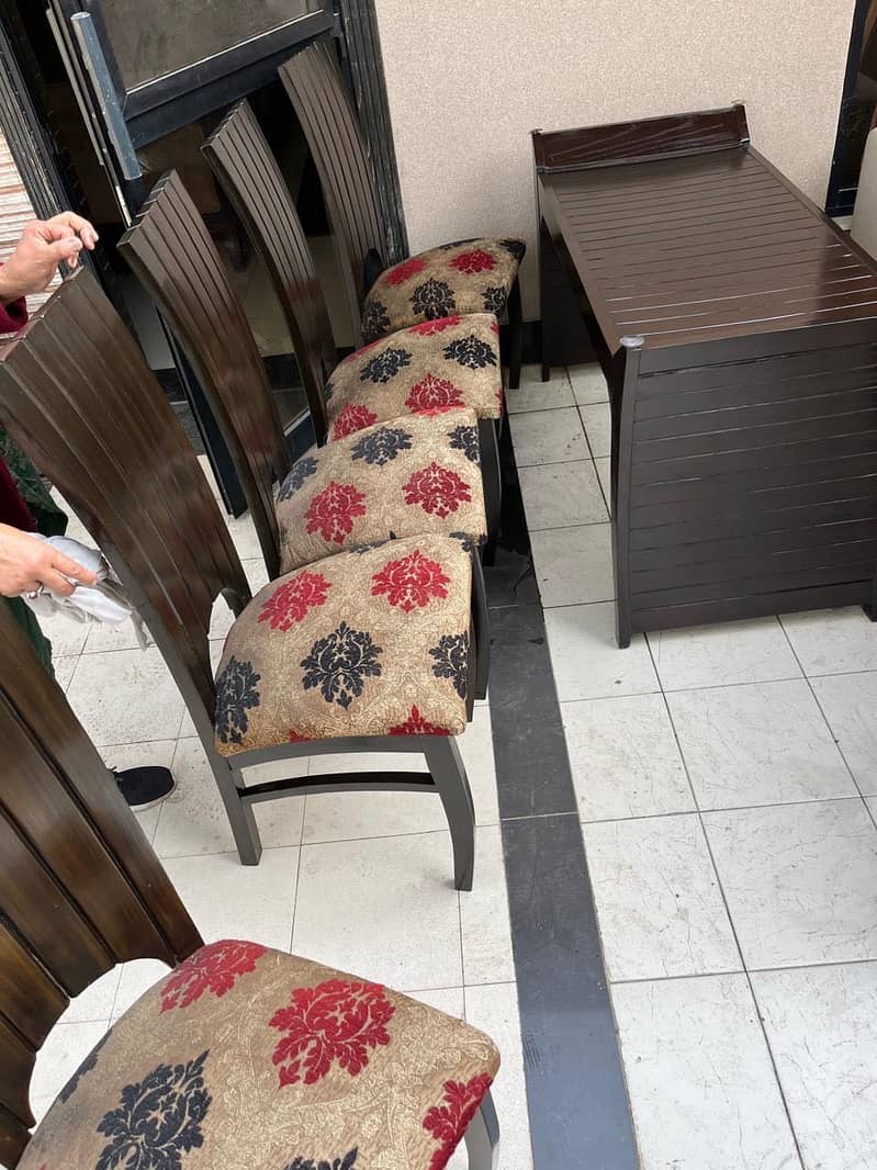 Dining table 8 seater 2