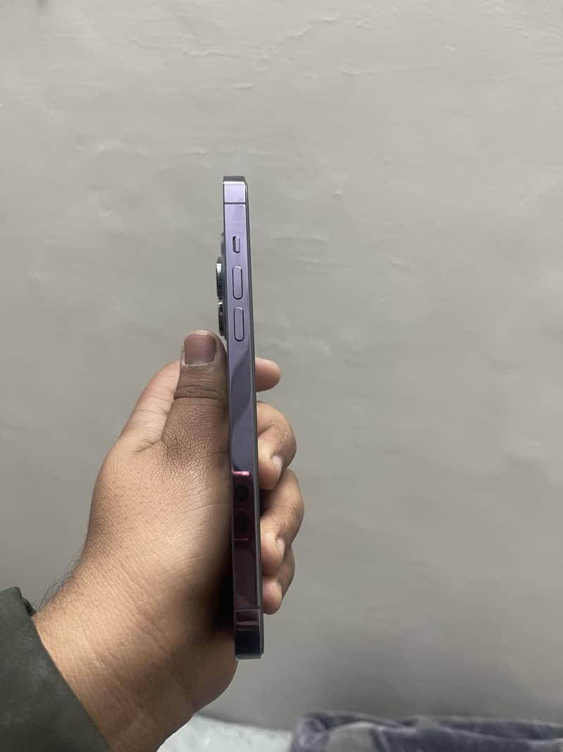 Iphone 14 pro max 4