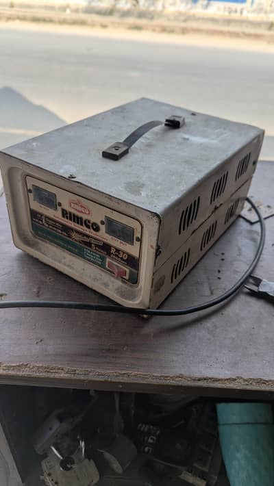 Rimco R-30 Automatic Voltage Stabilizer  R-40stabilizer