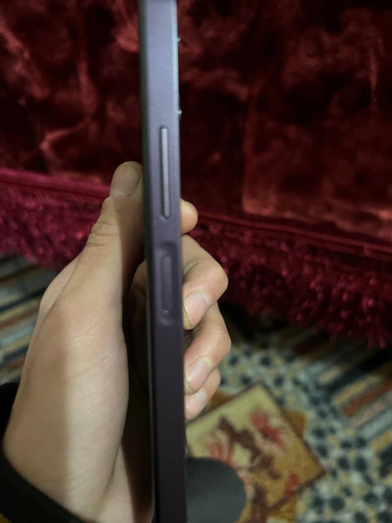 New condition. Whatsapp number 03169710087 1