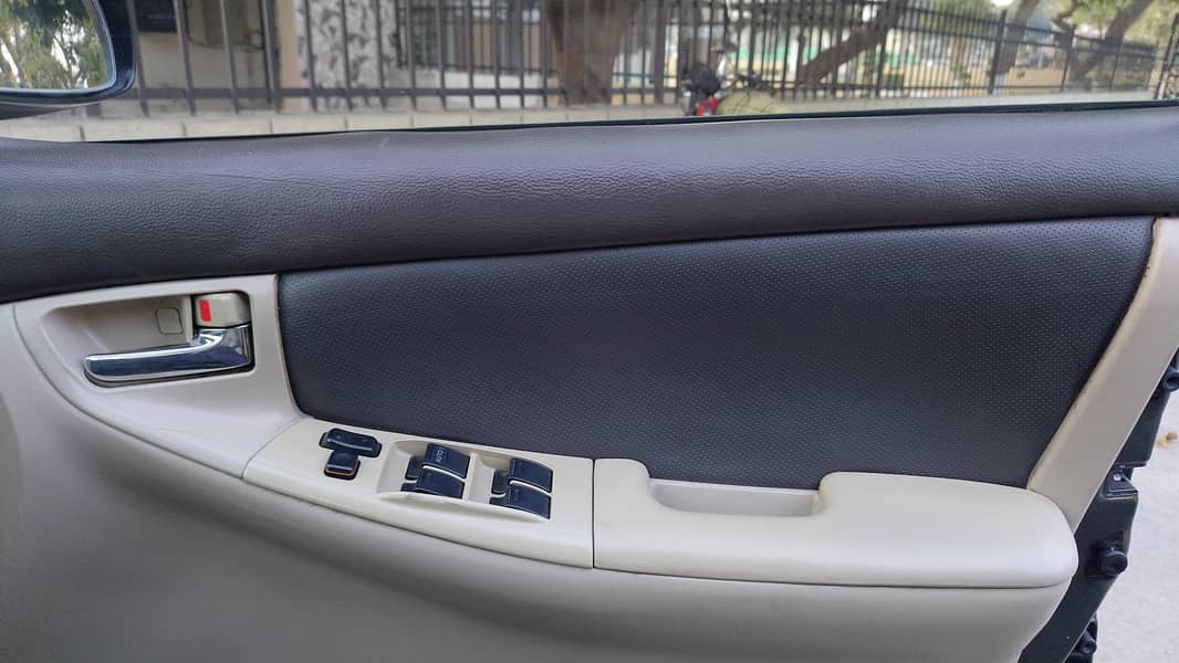 Corolla Altis Automatic 2005 4