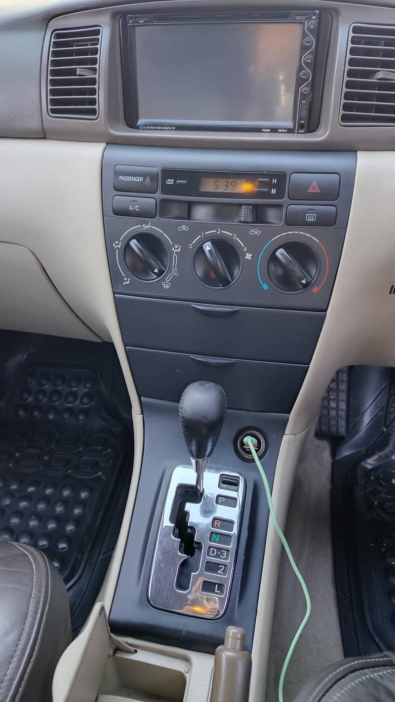 Corolla Altis Automatic 2005 8