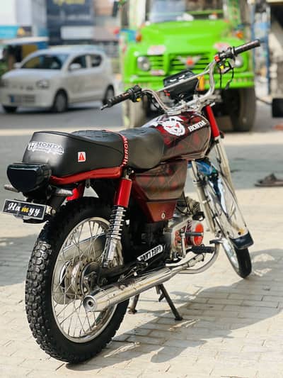 UNITED 2022 MODEL URGENT SALE