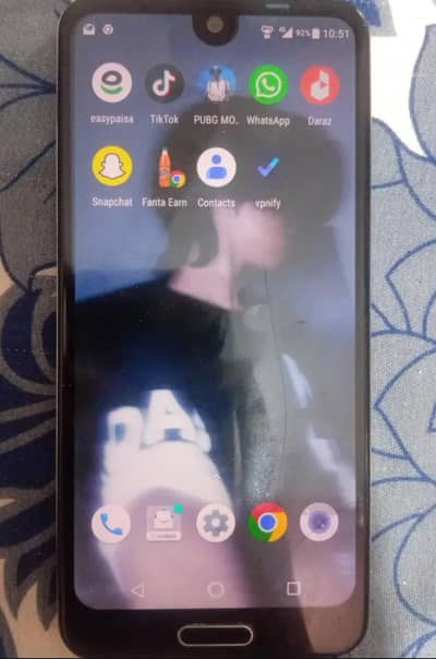 Sharp Aquos R2 | Snapdragon 845 | 120Hz Display | Gaming Beast