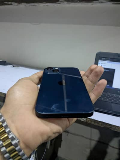 i phone 13 lush condition 10/9 for sale