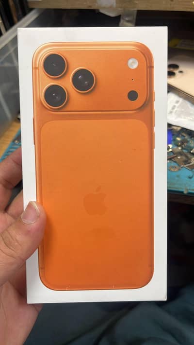 iphone 17 pro max factor unlock seal pack