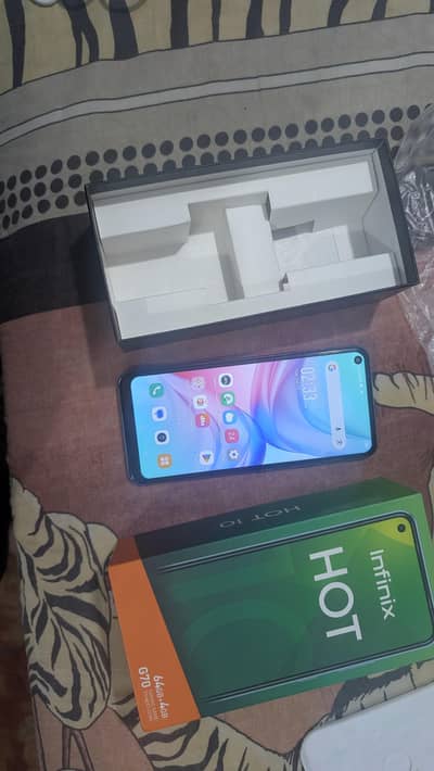 Infinix Hot 10 with box n charger
